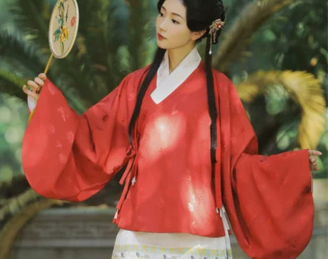 兰若庭 汉服 如意松鼠 明制 暗纹 交领 ...