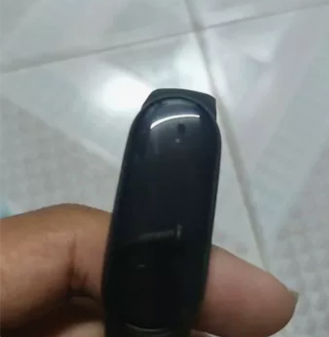 小米手环6，花痕少，有充电线电池不重用可达...