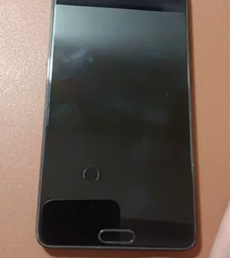 华为mate10  6+128G版。前置指...