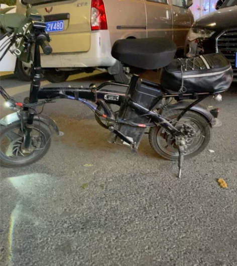 出售个人代驾电动车,48v32a的锂电,能...
