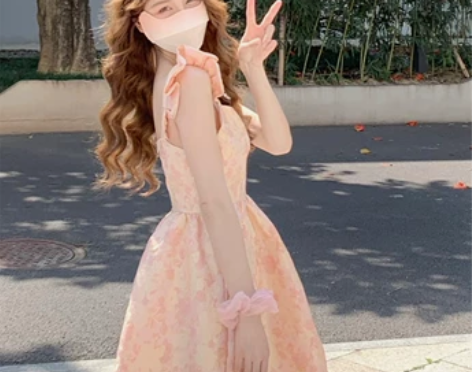 法式小众荷叶边提花背带裙女夏款小清新粉色大...