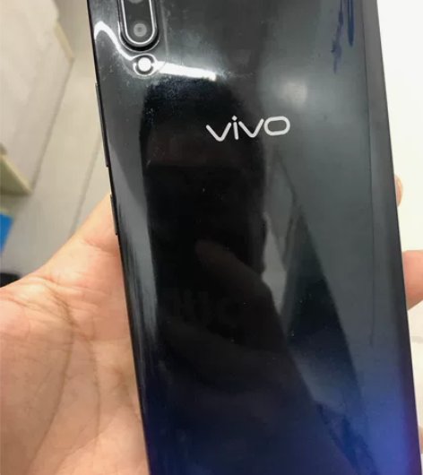 vivo y93手机。内存有3+64和4+...