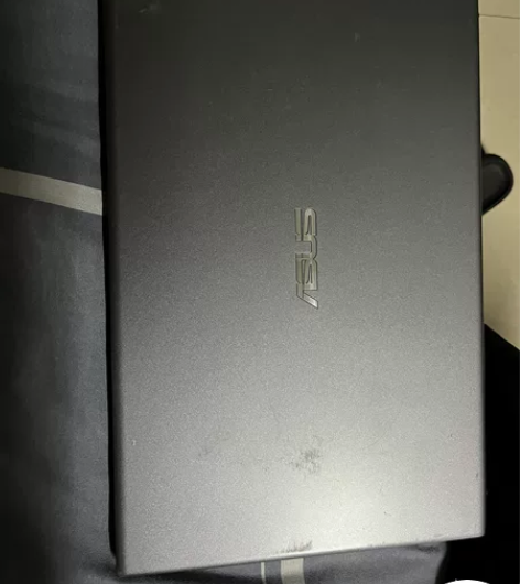 华硕y5100u，19年买的。表面有略微划...