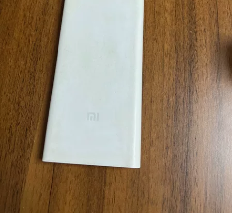 小米无线充电宝 成色不咋地 但是使用次数少...