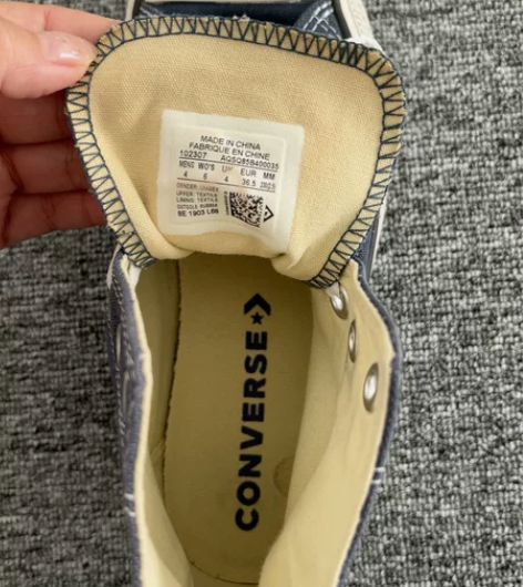 匡威高帮,230码, 感兴趣的话点“我想要...