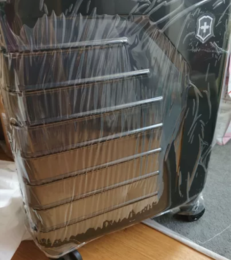 全新维氏登机箱黑色,小巧精悍超好用 感兴趣...