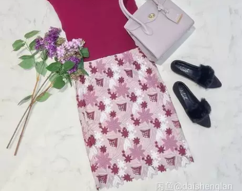 三千金花朵蕾丝半身裙铅笔裙一步裙S码 腰围...