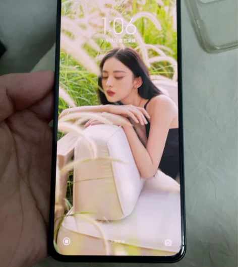 红米k50幽芒 四周磕碰 屏幕无刮痕 右下...