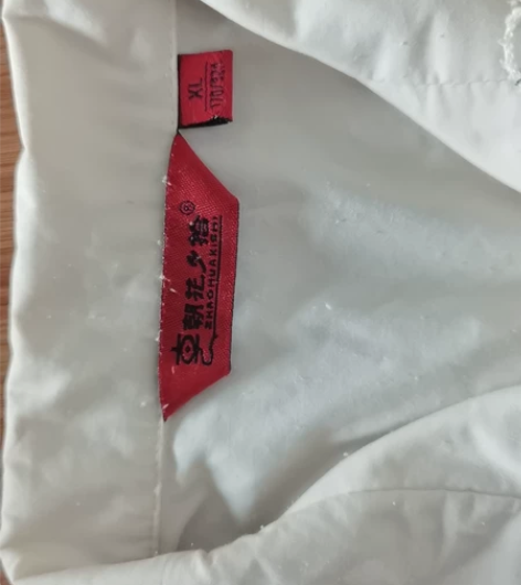 朝花夕拾，衬衫，加大号，付邮费送走 感兴趣...