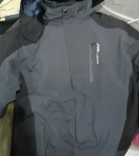 男士羽绒服，大码9层新，搬家不带走了低价出...