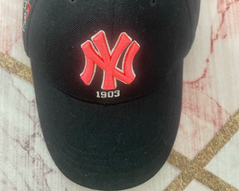 出闲置，MLB棒球帽，购于线下门店时间太久...