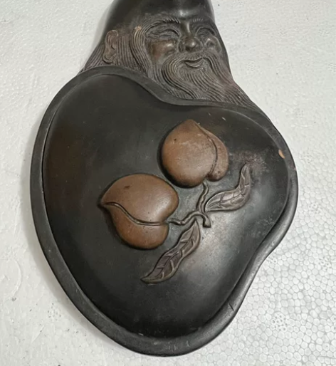 端砚，现代制作，品相和尺寸见图 感兴趣的话...