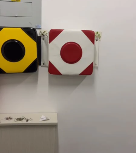 拳击墙靶40厘米。厚度10厘米。展品出售。...