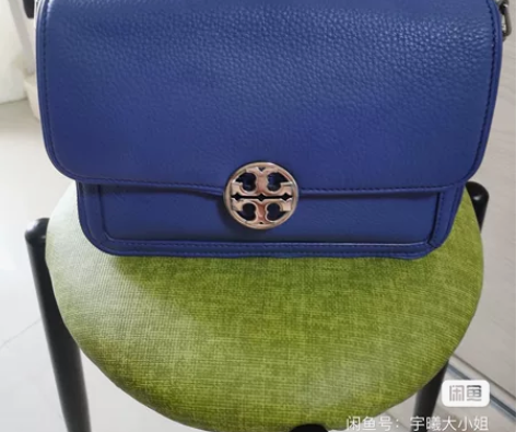 TB 女士背包 斜挎和单肩都行 八成新 感...