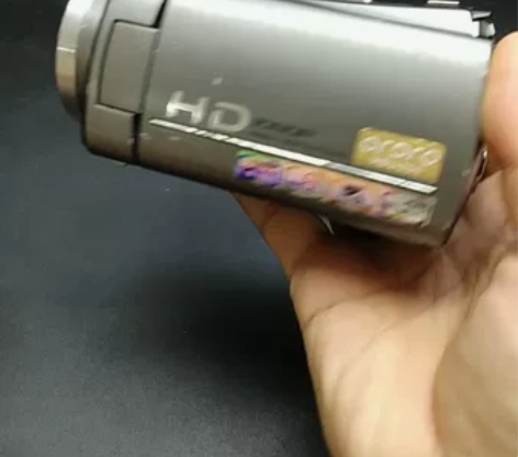 欧达 HDV-Z30 摄录机 外观成色如图...