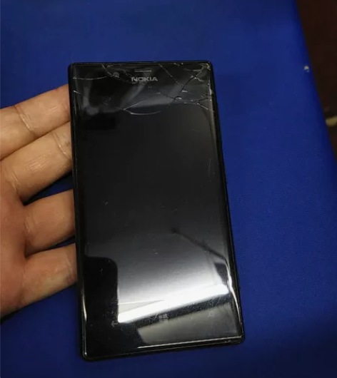 诺基亚，坏了开不了机！配件处理了！！ 感兴...