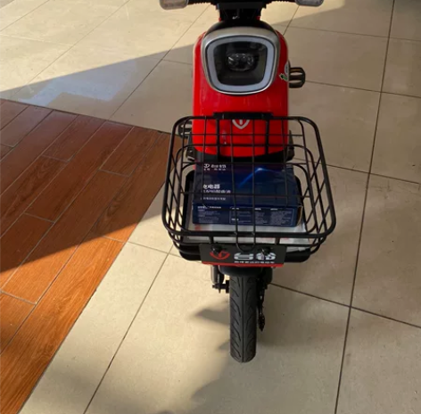 台铃电动车、9.9新，证件齐全、4820安...