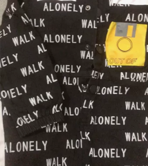 连体裤，下过水，没穿过，几乎全新，料子很舒...