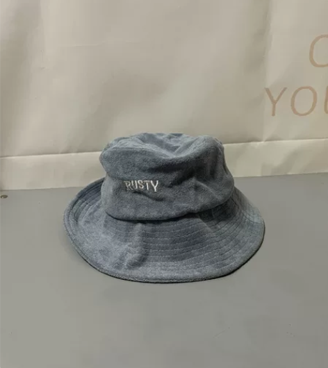 Rusty大牌秋冬款渔夫帽 全新。正品 ...