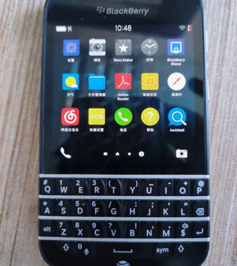 黑莓blackberry q10,情怀老机...