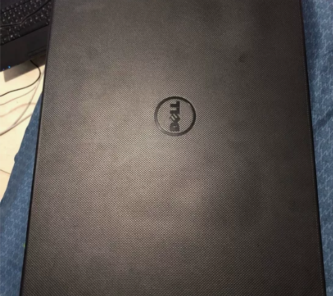 戴尔灵越15 3543。保护得很好i5处理...