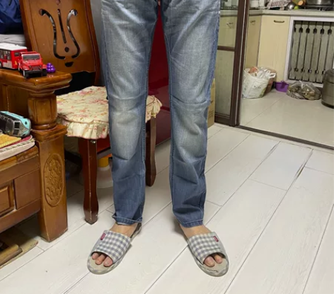 外贸男士牛仔裤9成新，腰围2尺5，腿长11...