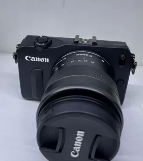 佳能EOS M +18-55套机。佳能小微...