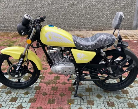 进口铃木发动机复古150cc摩托车提速有力...