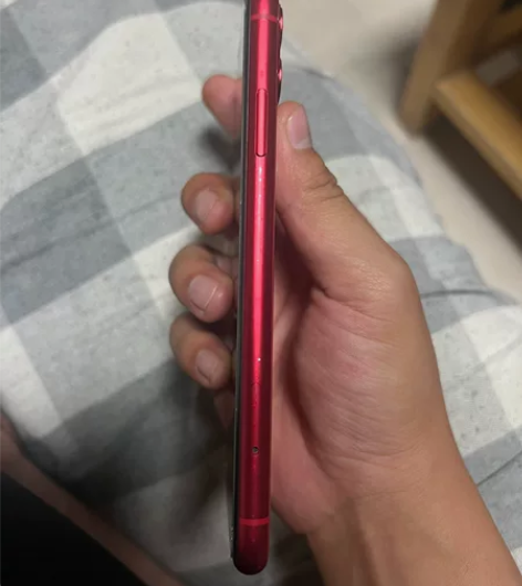 个人用的苹果11。128g，平时非常爱惜，...