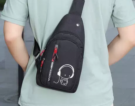 品牌清仓男士胸包日韩潮流休闲男斜跨包运动胸...