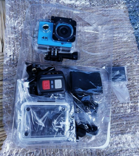 【低价处理】全新防水高清带wifi运动相机...