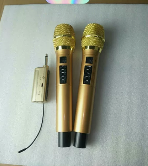 全新一拖二无线手持万能麦，自带九件混响，大...