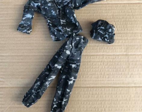 1/6兵人衣服迷彩服一套加迷彩帽子，全新 ...