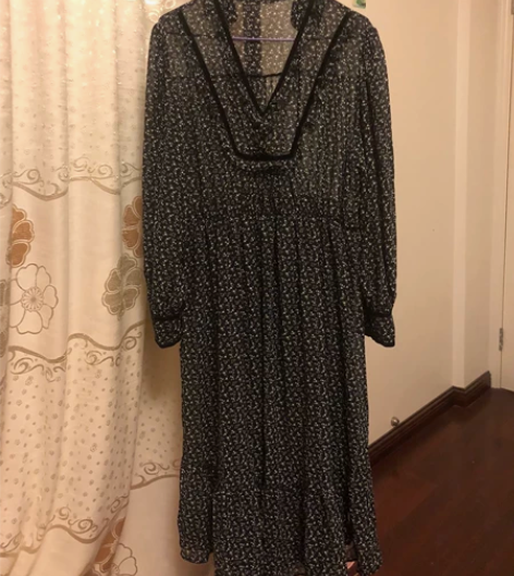 韩代 碎花连衣裙 均码 下摆荷叶边 宽松版...