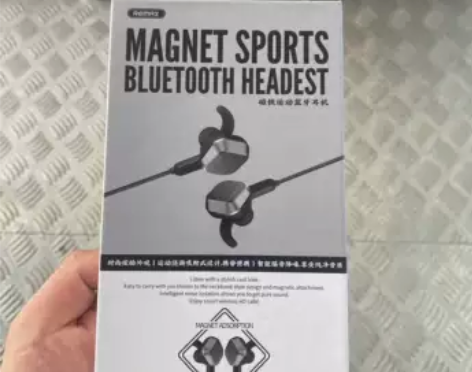 个人闲置REMAX S2运动蓝牙耳机,全新...