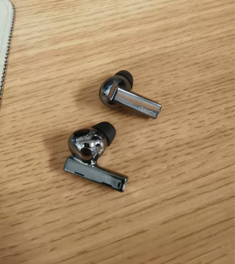 华为freebud pro蓝牙无线耳机，银...