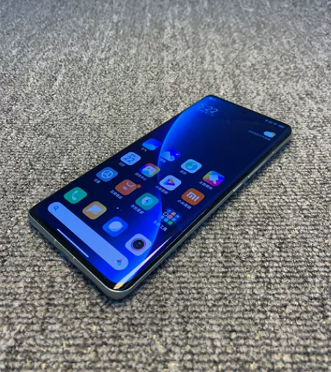 小米 12Pro 8256 机况完美 还在...