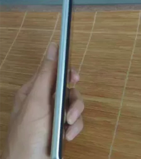 小米12pro 8-256 外屏下面碎裂 ...