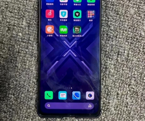 黑鲨四游戏手机，8+128，有120w充电...