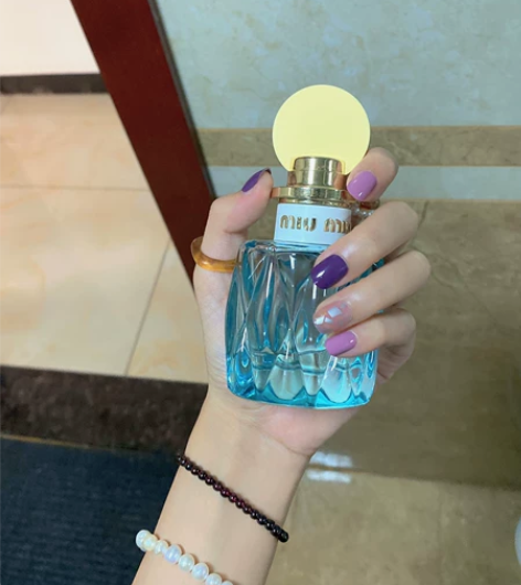 缪缪miumiu香水 蓝色之水 香水没有保...