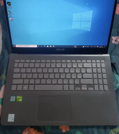 华硕笔记本 vivobook i5 826...
