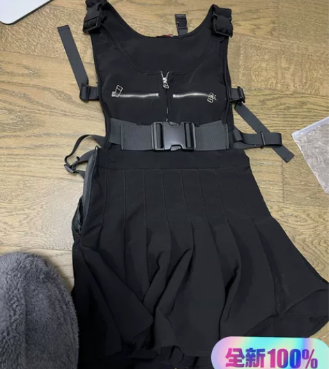 是个杀手机能风背带裙 全新一次都没有穿过