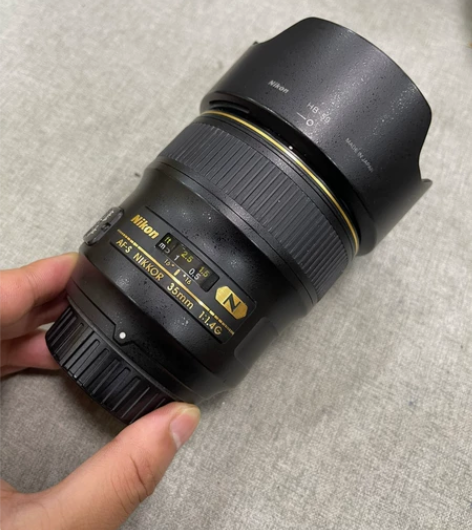 尼康35 1.4g 人文人像镜头 成色不错...