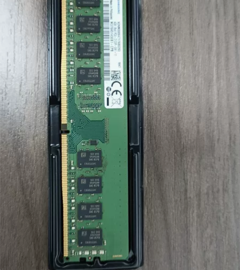三星ddr4 4gb内存 感兴趣的话点“我...