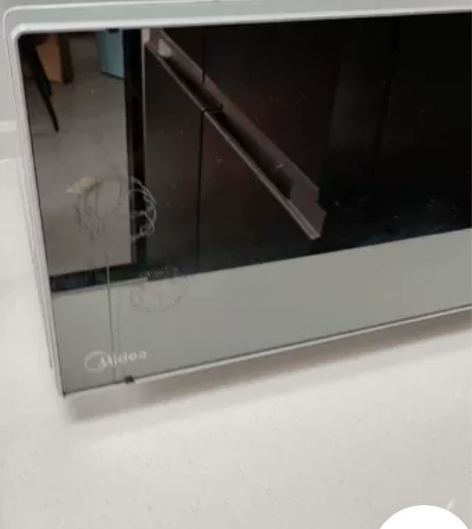 美的微波炉 因搬家带不走 低价转让 买来时...