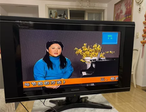 个人家庭使用的创维电视，需要的请联系我吧 ...