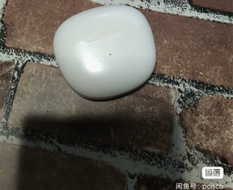 qcy ht03充电仓,仅一个充电仓无耳机...