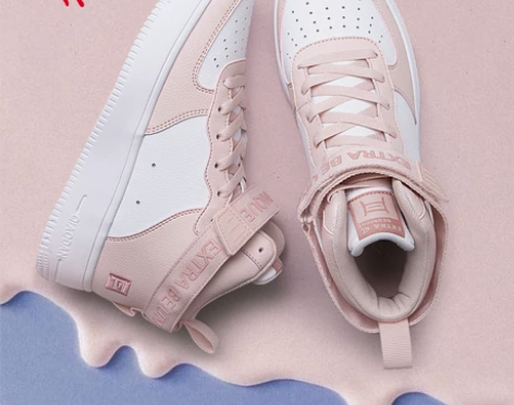 乔丹运动鞋女鞋 韩版高帮板鞋 只穿过一次 ...