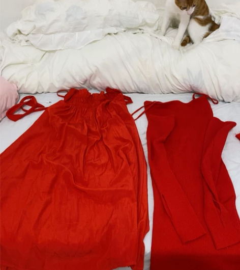 出闲置衣服～全场满50包邮 感兴趣的话点“...