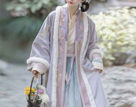 远山乔鸢尾寒香复刻宋制汉服女秋冬刺绣毛呢宽...